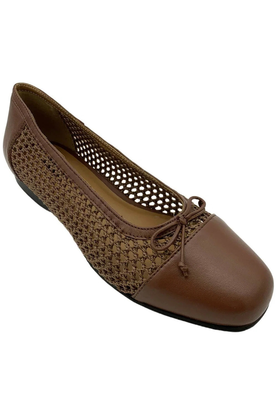 ARRAY Women's Lillian Flat Saddle - Narrow
